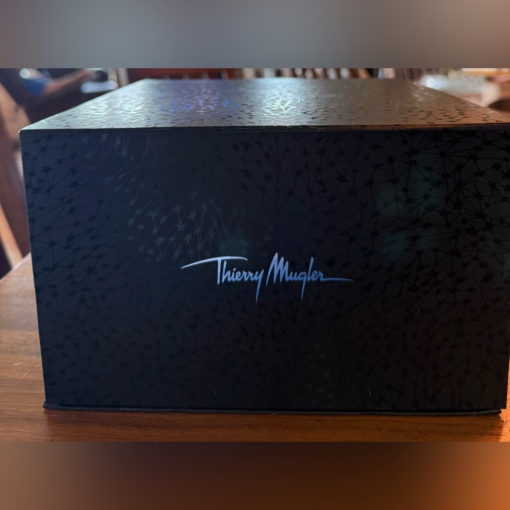 Authentic Thierry Mugler gift box only — perfect condition